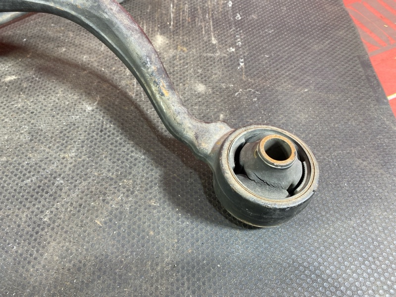 Рычаг подвески нижний, 3000 рублей, Солонцы