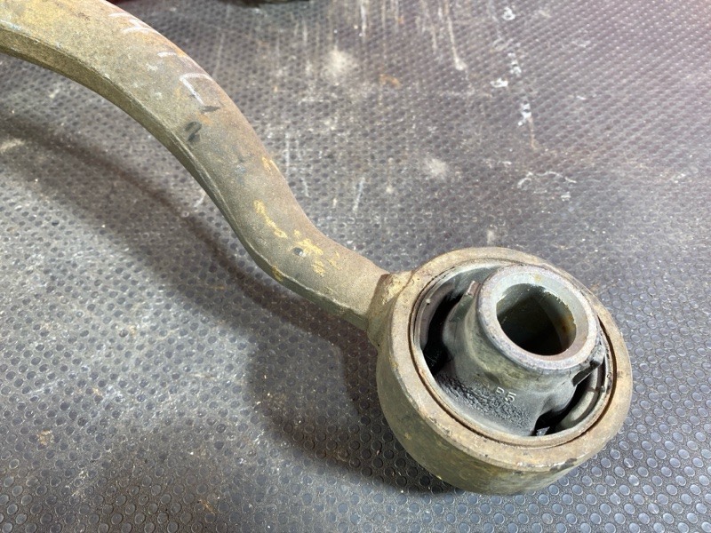 Рычаг подвески нижний, 2500 рублей, Солонцы