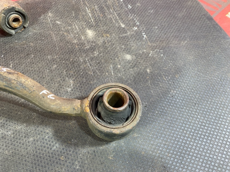 Рычаг подвески нижний, 2500 рублей, Солонцы