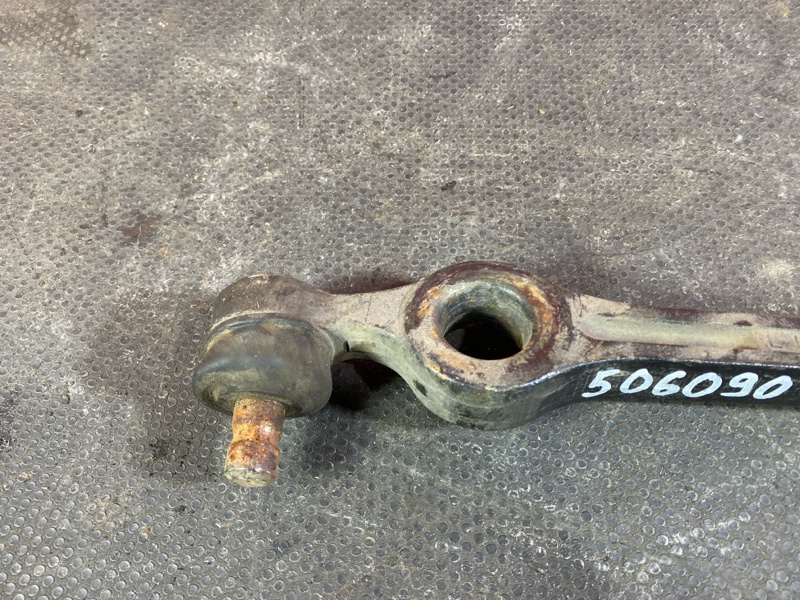 Рычаг подвески нижний, 1000 рублей, Солонцы