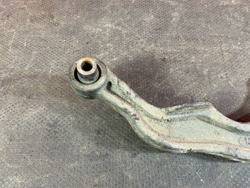 Рычаг подвески верхний, 500 рублей, Солонцы