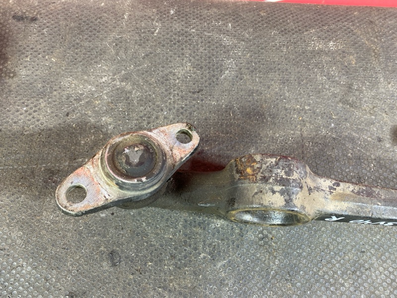 Рычаг подвески нижний, 1000 рублей, Солонцы