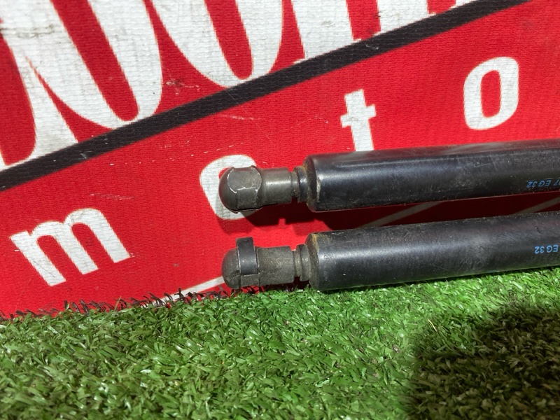 Амортизатор багажника, 1000 рублей, Солонцы