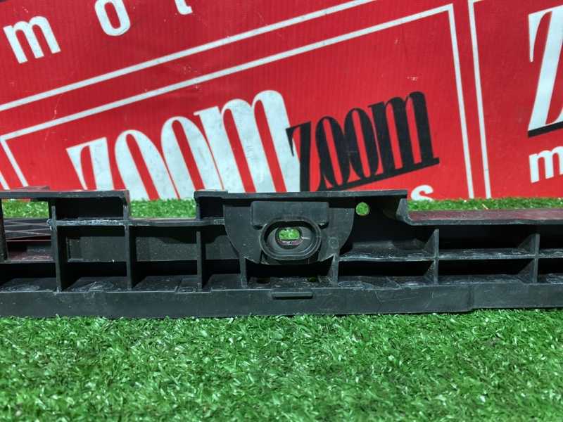 Кронштейн бампера, 1000 рублей, Солонцы