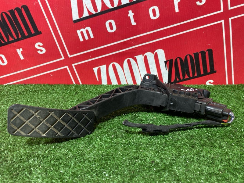 Педаль газа, 1300 рублей, Солонцы