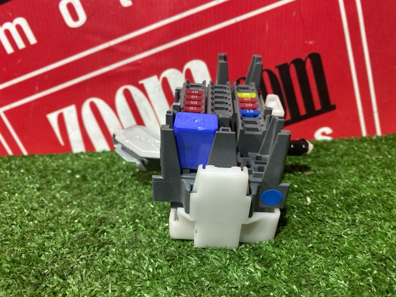 Блок реле и предохранителей, 2000 рублей, Солонцы