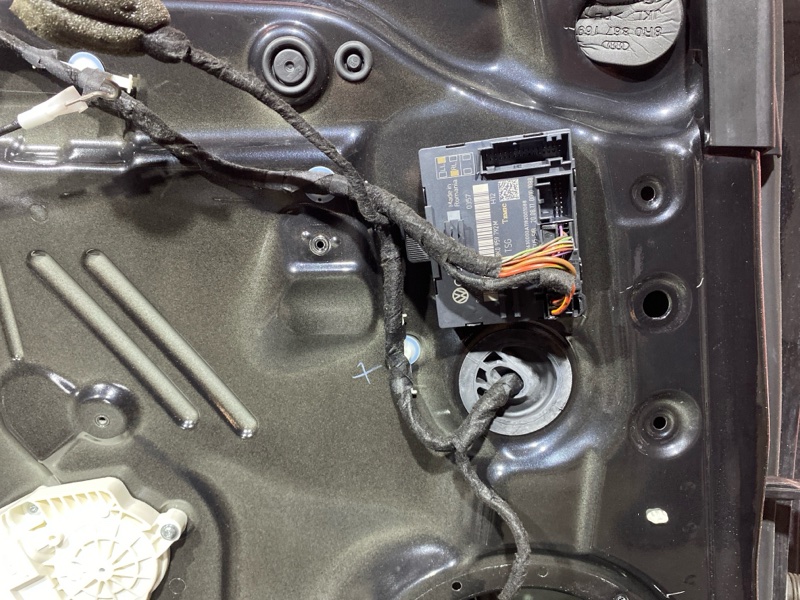 Дверь боковая, 27000 рублей, Солонцы