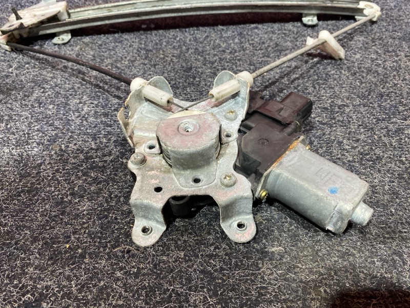 Стеклоподъемник, 6000 рублей, Солонцы