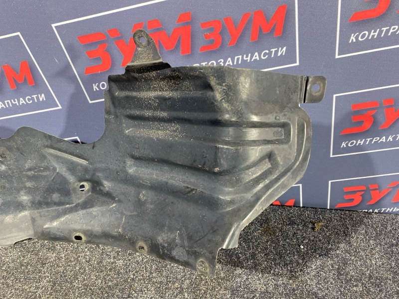 Подкрылок, 300 рублей, Красноярск