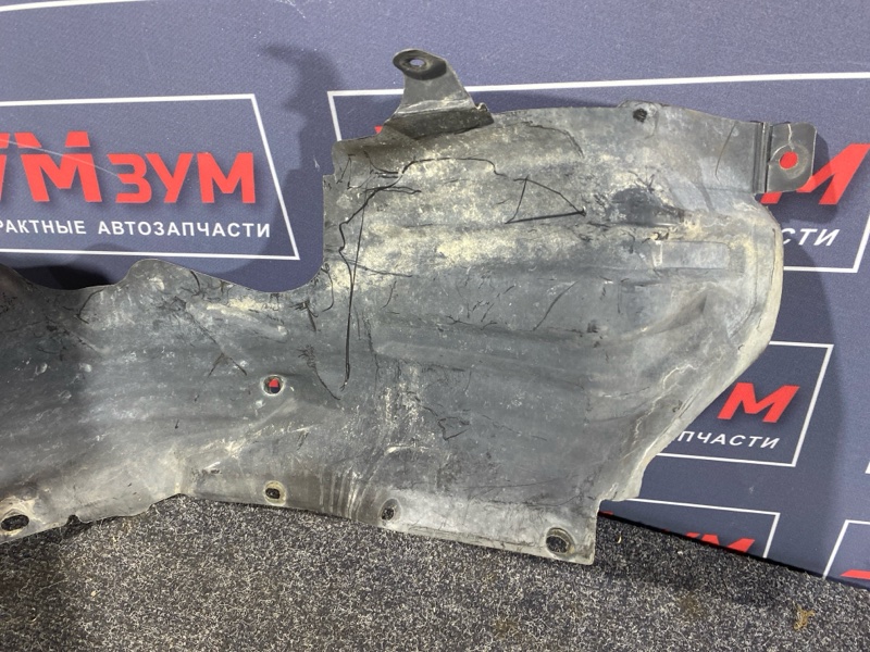 Подкрылок, 300 рублей, Красноярск