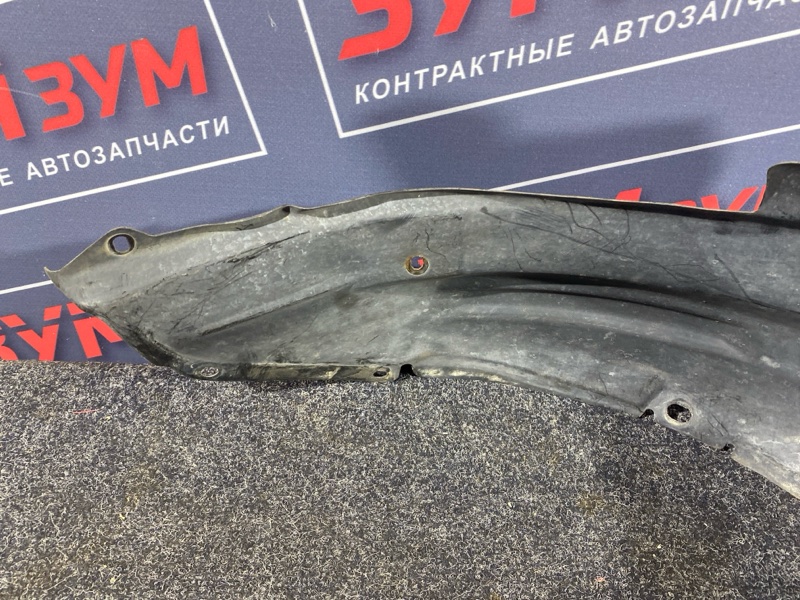 Подкрылок, 300 рублей, Красноярск