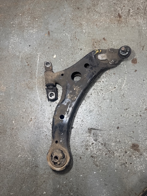 Рычаг подвески нижний, 1800 рублей, Мытищи