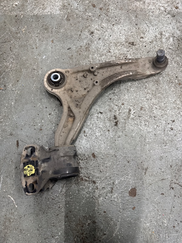 Рычаг подвески нижний, 2200 рублей, Мытищи