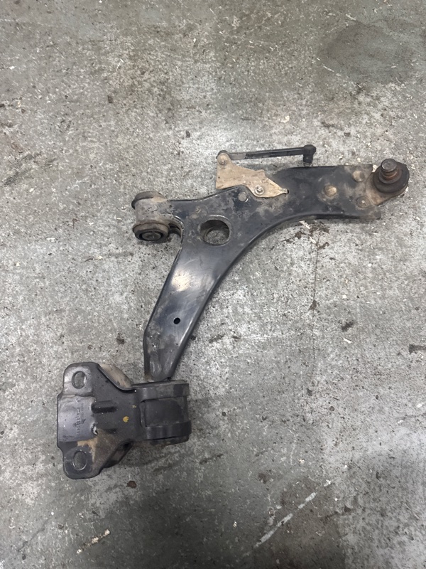 Рычаг подвески нижний, 2500 рублей, Мытищи