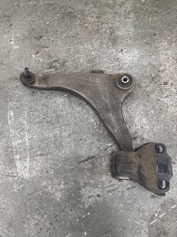 Рычаг подвески нижний, 2500 рублей, Мытищи