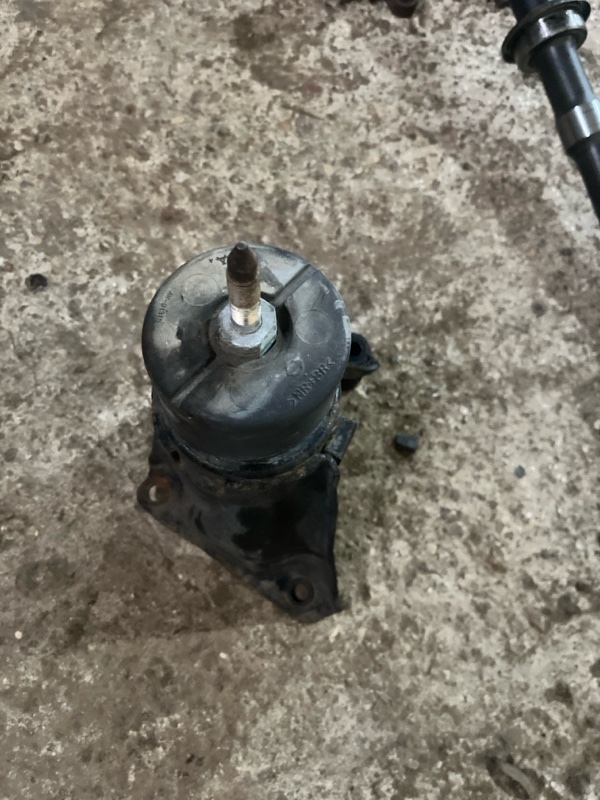 Подушка двигателя, 2000 рублей, Мытищи