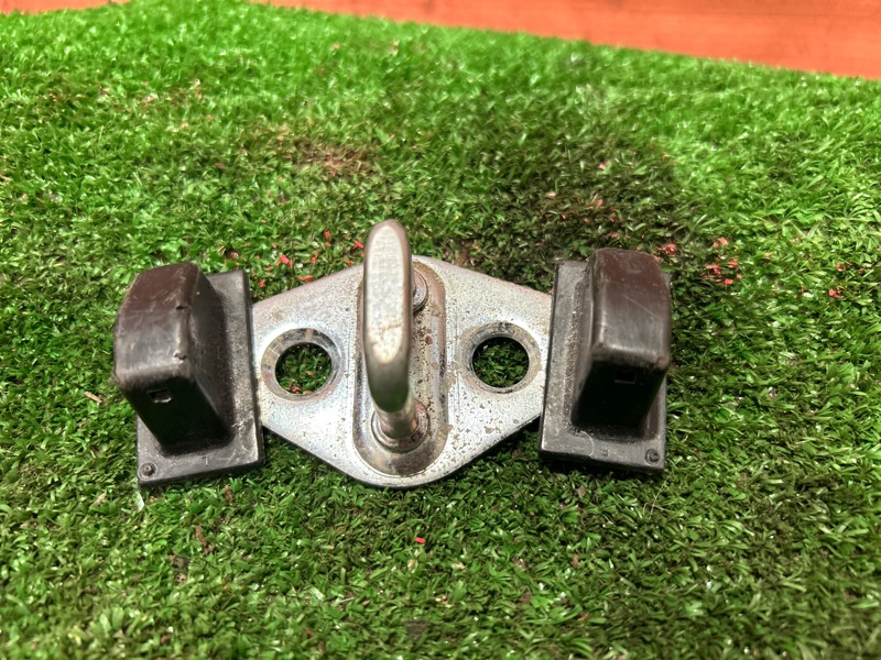 Петля замка багажника, 900 рублей, Красноярск