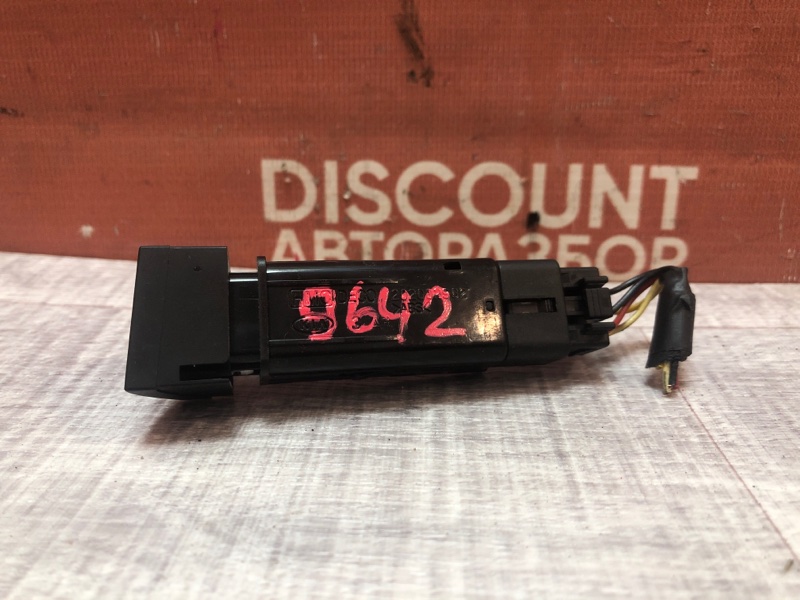 Кнопка парктроника, 900 рублей, Красноярск