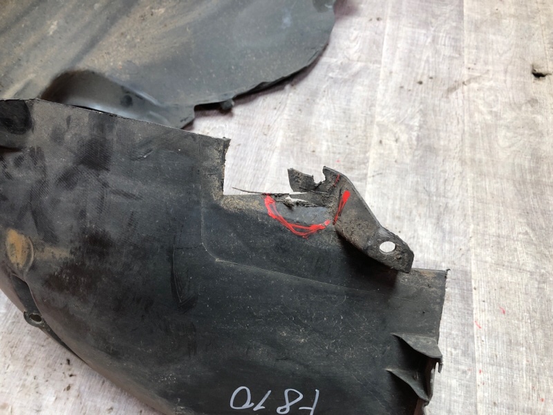 Подкрылок, 1100 рублей, Красноярск