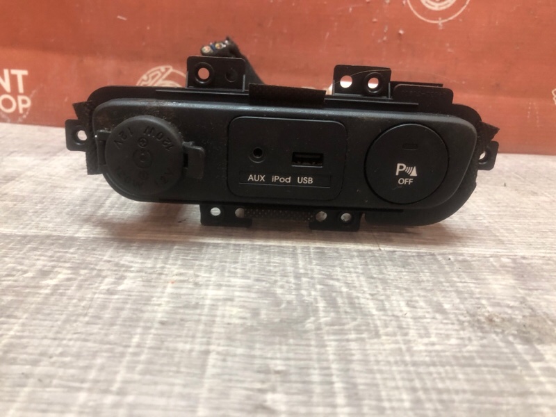 Разъем USB и AUX, 1350 рублей, Красноярск