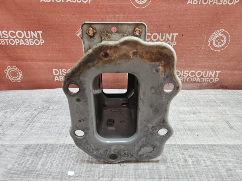 Кронштейн усилителя бампера, 1350 рублей, Красноярск