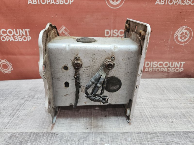 Кронштейн усилителя бампера, 1350 рублей, Красноярск