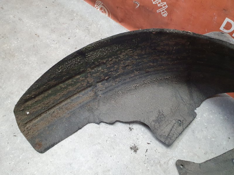 Подкрылок, 1450 рублей, Красноярск