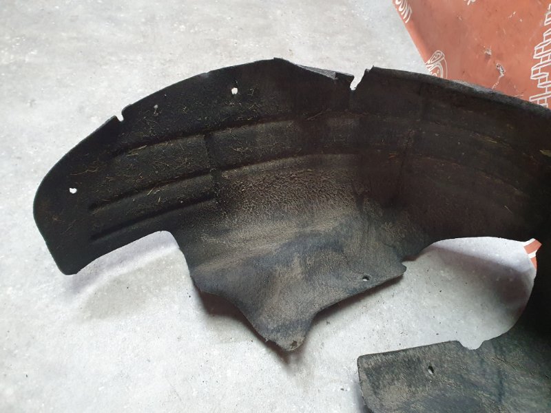 Подкрылок, 2700 рублей, Красноярск