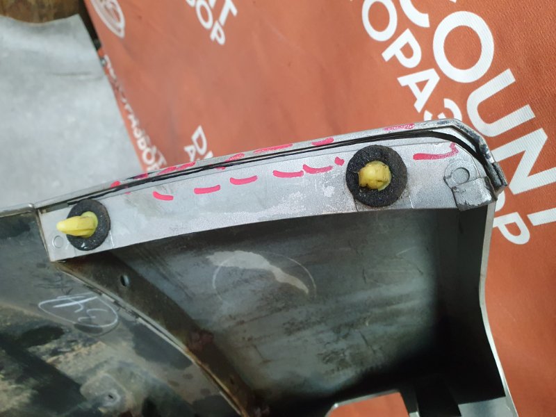 Бампер, 8900 рублей, Красноярск