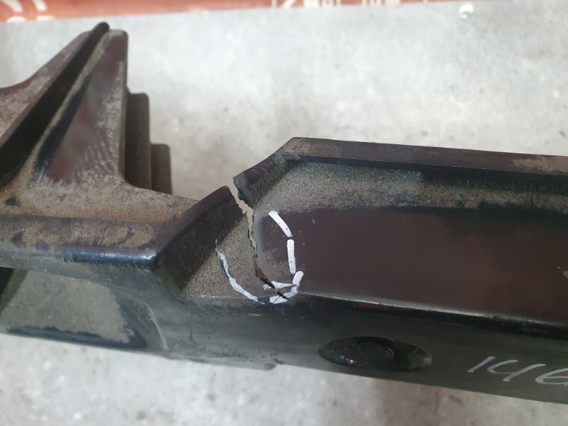 Усилитель бампера, 3400 рублей, Красноярск