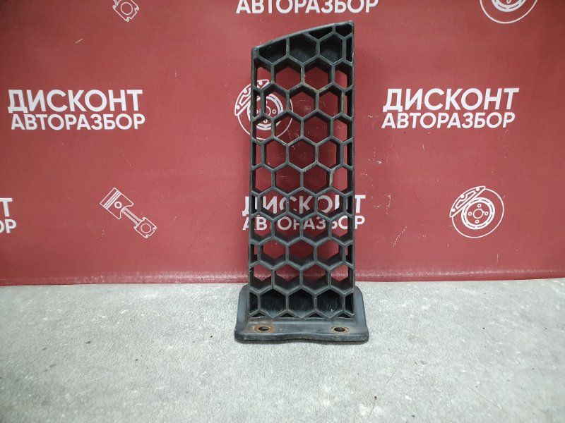 Кронштейн усилителя бампера, 2750 рублей, Красноярск