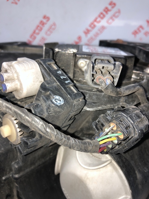 Фара ксеноновая, 15000 рублей, Владимир