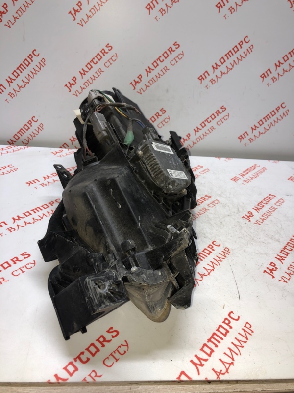 Фара ксеноновая, 15000 рублей, Владимир