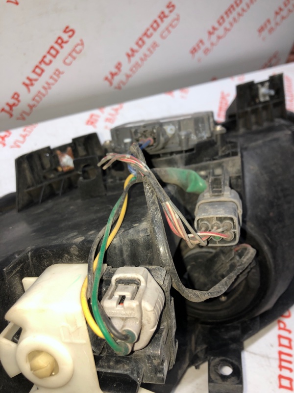 Фара ксеноновая, 15000 рублей, Владимир