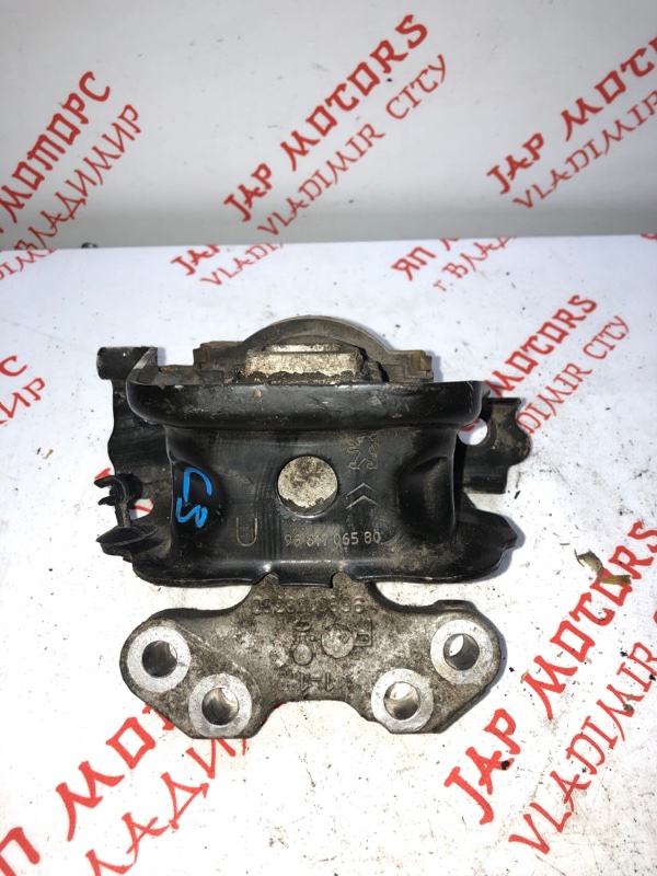 Подушка двигателя, 1500 рублей, Владимир