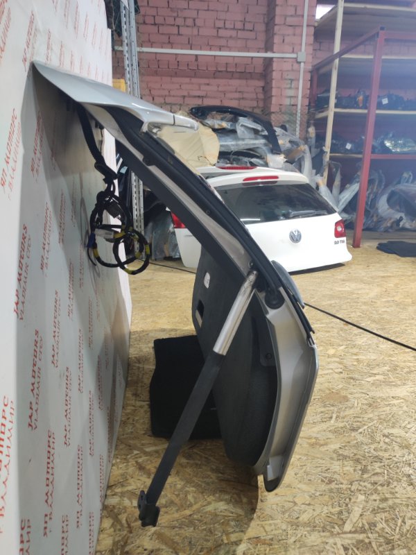 Крышка багажника, 18000 рублей, Владимир