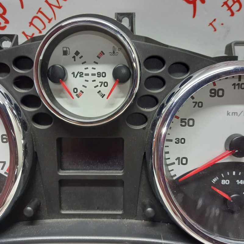 Щиток приборов, 2000 рублей, Владимир