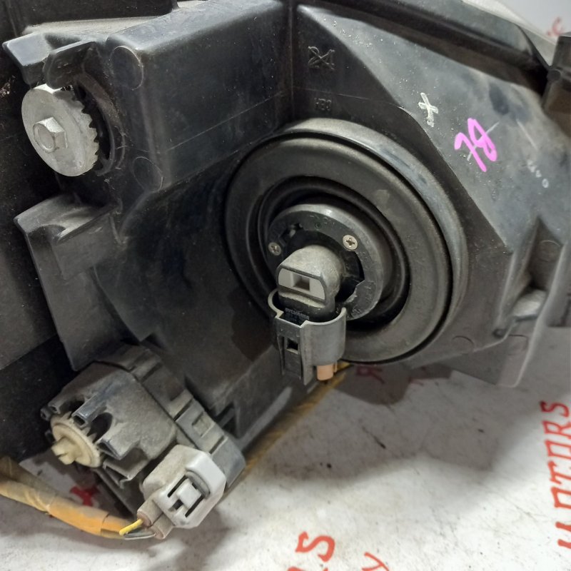 Фара галогеновая, 12500 рублей, Владимир