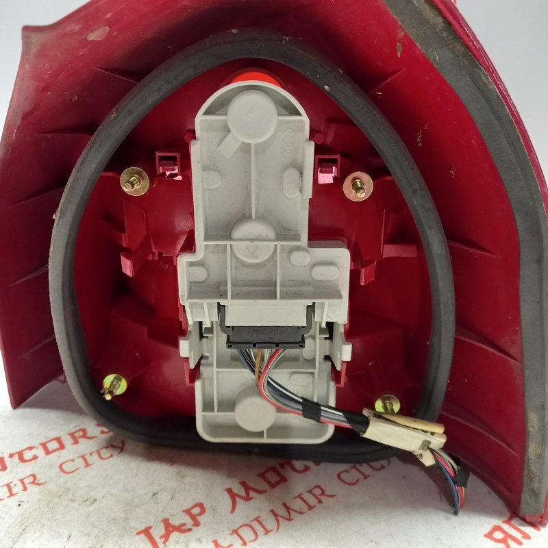 Фонарь задний, 2000 рублей, Владимир