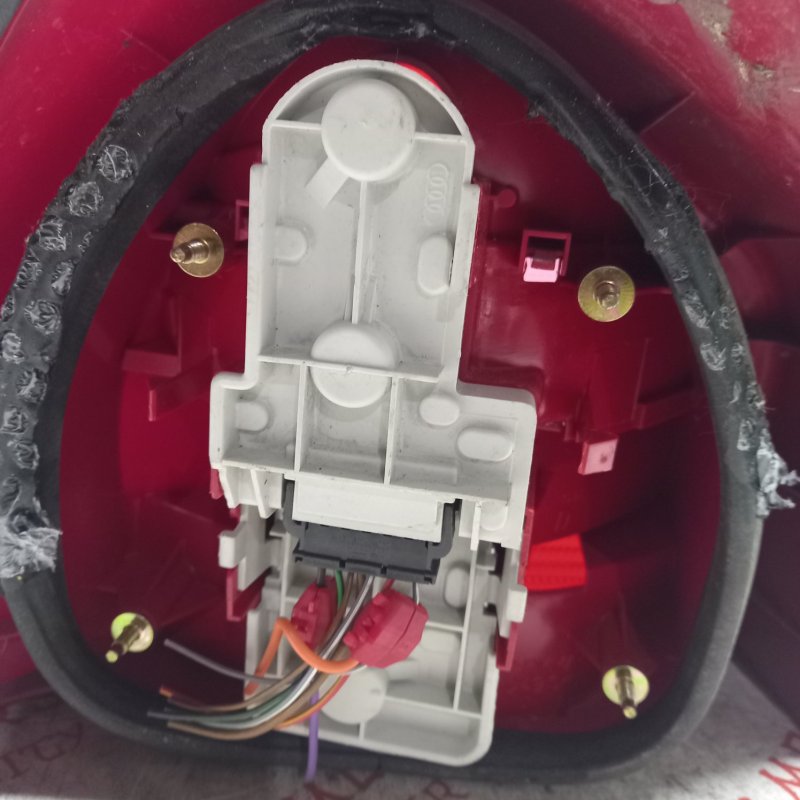 Фонарь задний, 2000 рублей, Владимир