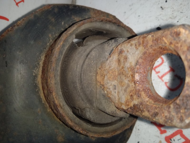 Рычаг подвески нижний, 2000 рублей, Владимир