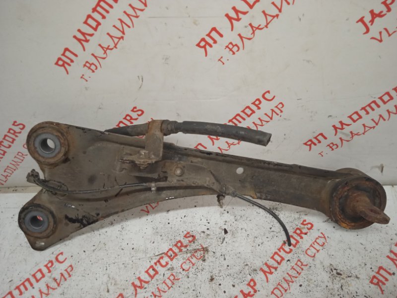 Рычаг подвески нижний, 2000 рублей, Владимир