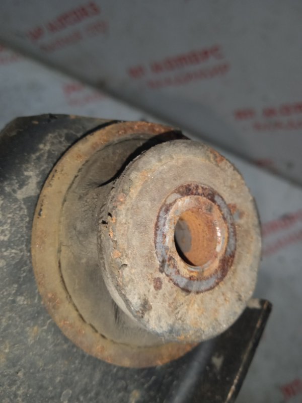 Рычаг подвески верхний, 2000 рублей, Владимир