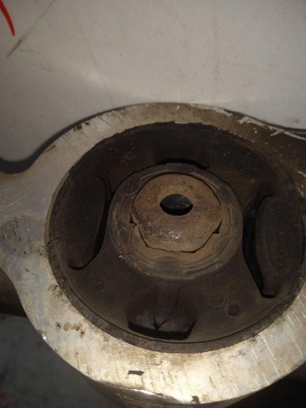 Рычаг подвески нижний, 2000 рублей, Владимир