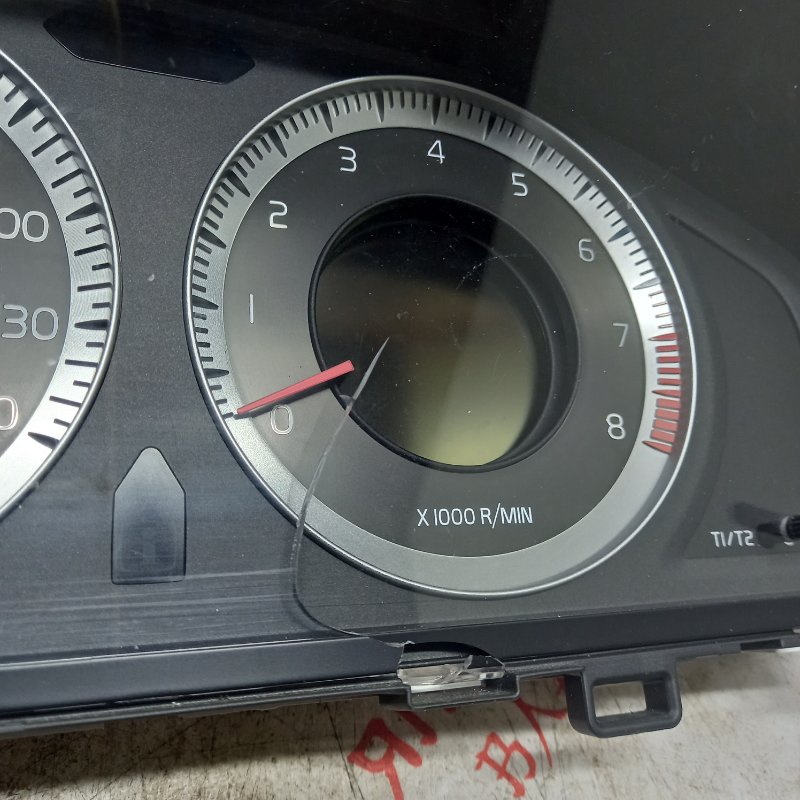 Щиток приборов, 2000 рублей, Владимир