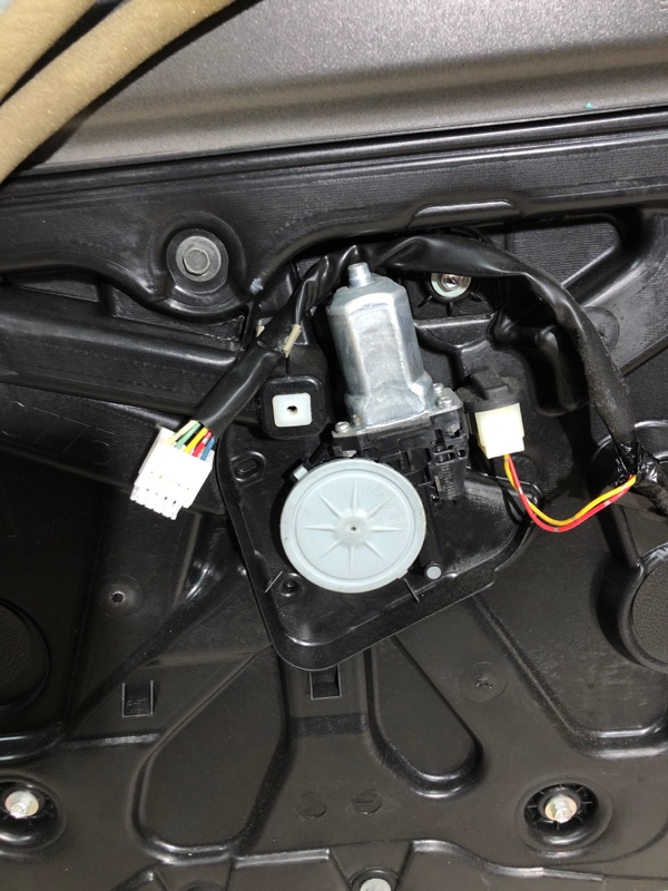 Дверь боковая, 14000 рублей, Владимир