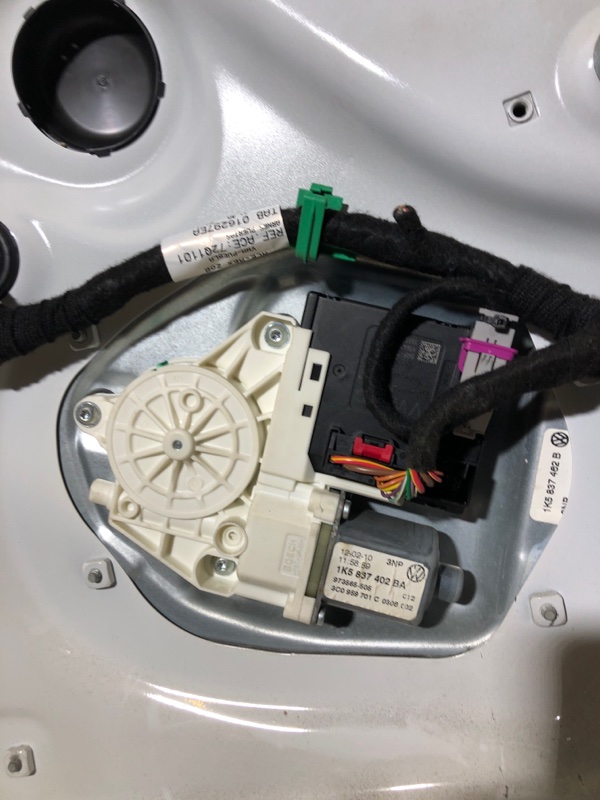 Дверь боковая, 9000 рублей, Владимир