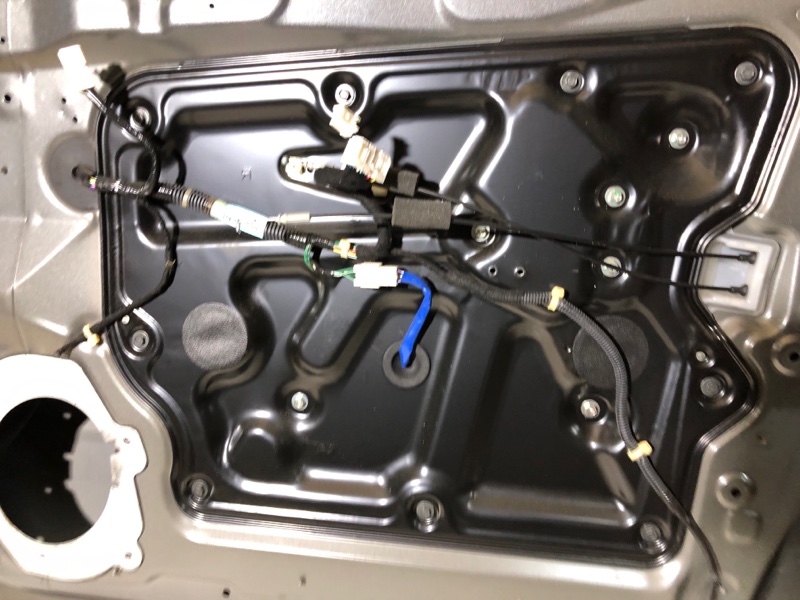 Дверь боковая, 9000 рублей, Владимир