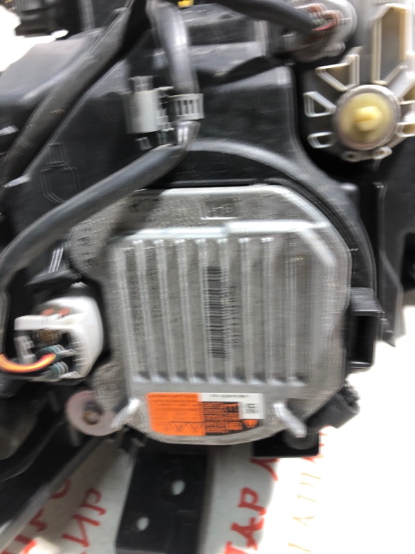 Фара ксеноновая, 23000 рублей, Владимир