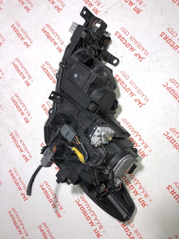 Фара ксеноновая, 23000 рублей, Владимир